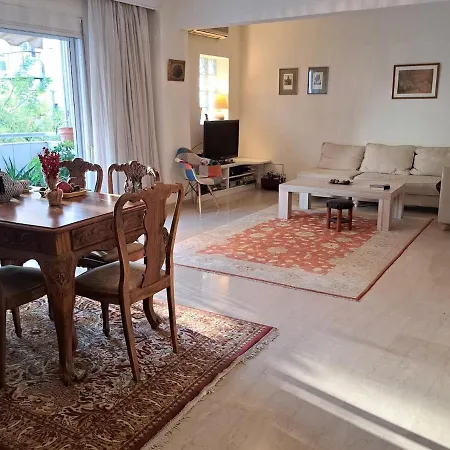 Ioannis Sunny Apartment *